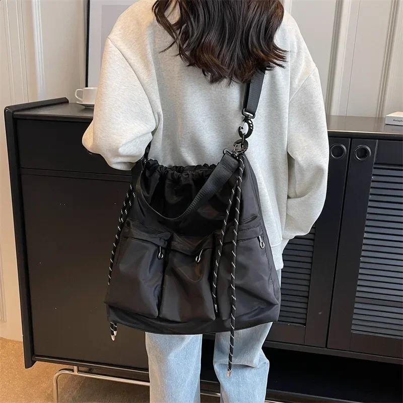 Large Black Nylon Unisex Crossbody Bag Multipocket String n Travel Shoulder Bags for Women Fashion Handbags Purses 240903