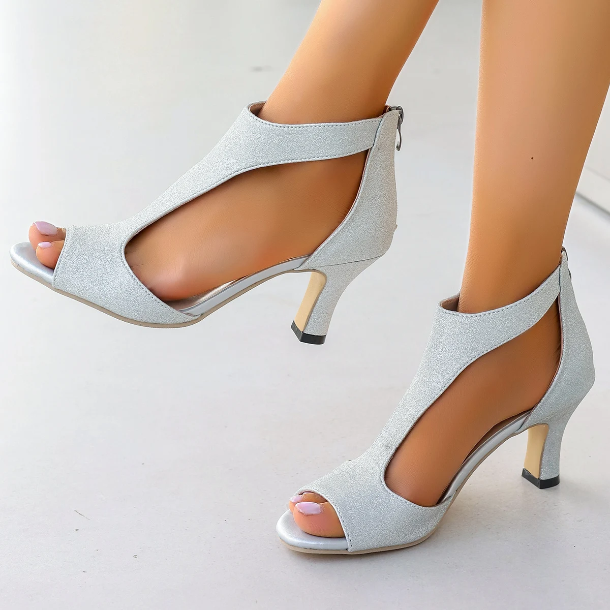 Women Roman Sandals Medium Heel High Heels Big Size 42 43 Summer 2024 Fish Toe Stiletto Gold Silver Pink Purple Elegant Designer