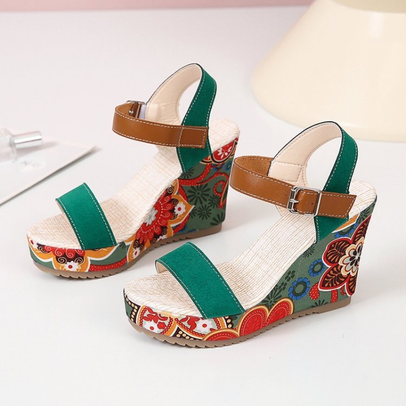 Women's Summer Wedge Sandals: Ethnic Print, Comfy Platform Sandals for Ladies