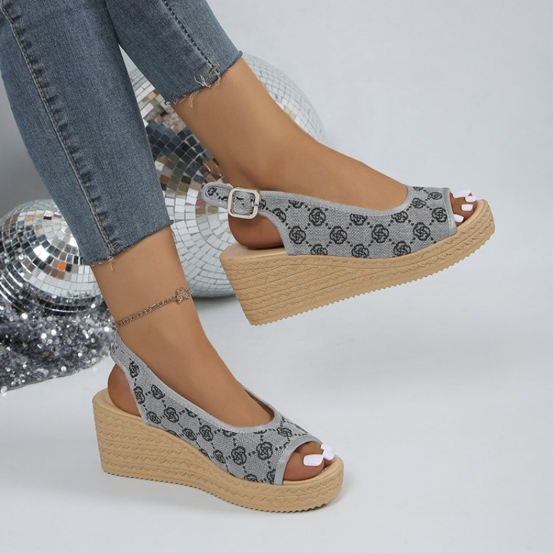 Summer Women Slippers New Transparent Wedges Sandals High Heel Female Platform Shoes 2024 Trend Clogs Slides Trending Heels 6f16 ing s