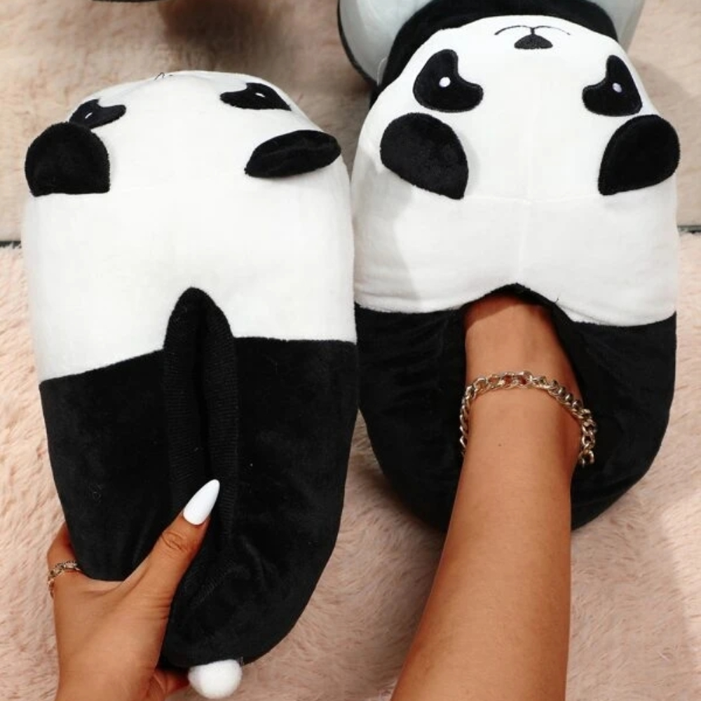 Cute Panda Shaped Winter New Women Slipper Soft Heel Platform Fur Warm Indoor Comfortable Home Fluffy Home Slippers Shoes 345