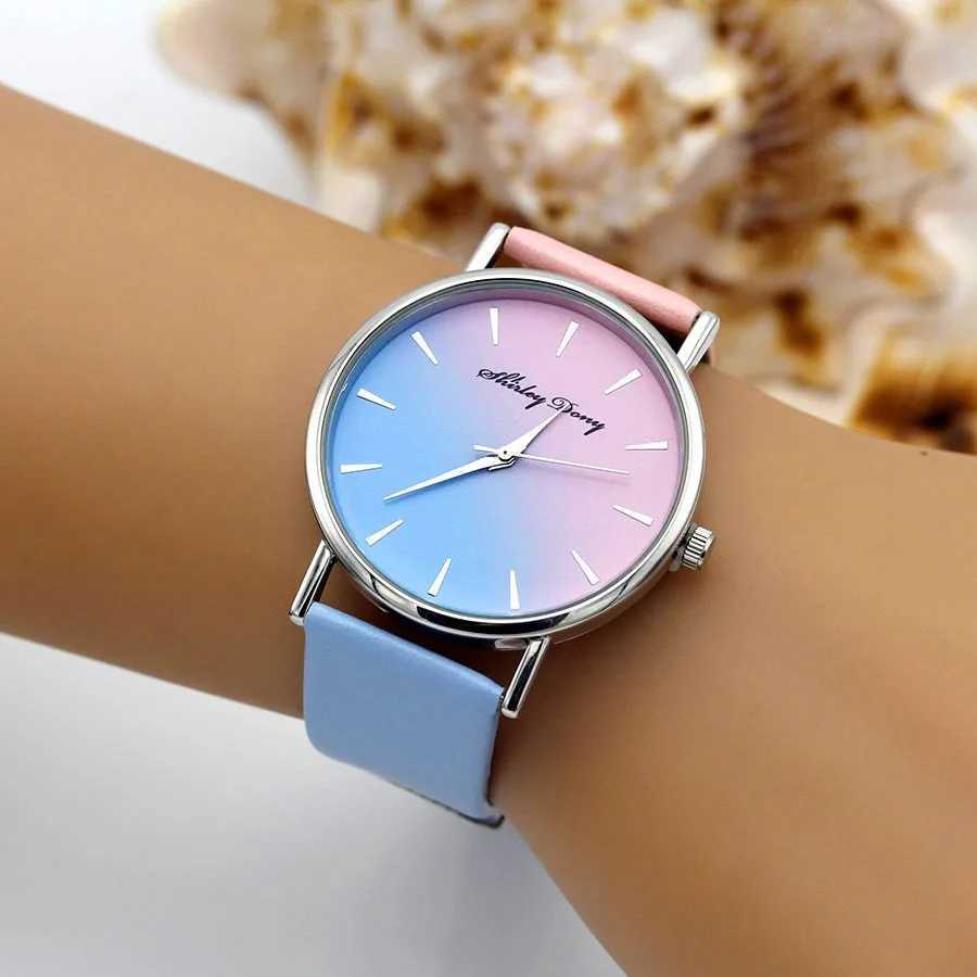 New ladies casual gradient ramp clock in 2 colors with luxurious text watch Fem quartz watch Feminino Zegarek Damski X250203