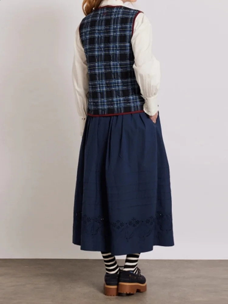Chic Plaid Printed Deep Vneck Cotton Vest Women Vintage Sleeveless Lace Up Warm Waistcoat 2024 Fall High Street Vests 240903