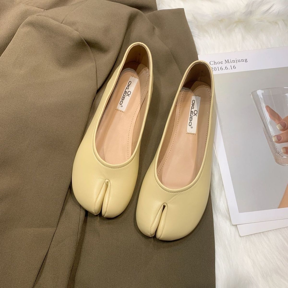 Women's Summer Footwear Yellow Shoes for Woman 2024 Cute Moccasins Red Kawaii Normal Leather Casual Wholesale Non Slip on Sale A