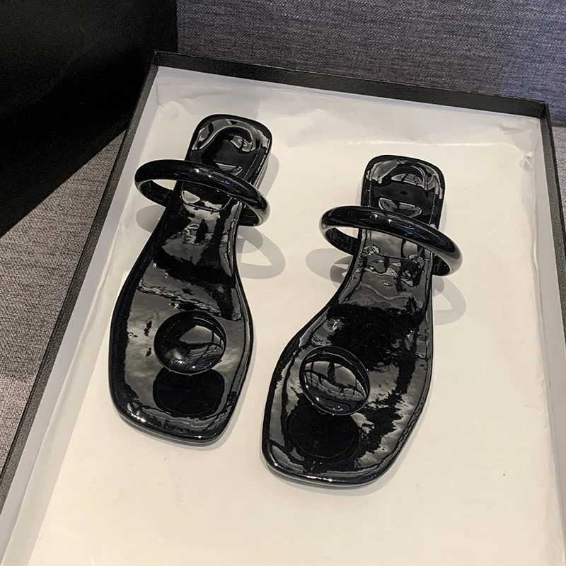 New Designer's Summer T-shaped Pinch Toe Low Heel Slippers Fashion Sandals Solid Color Women's Shoes 93af 150
