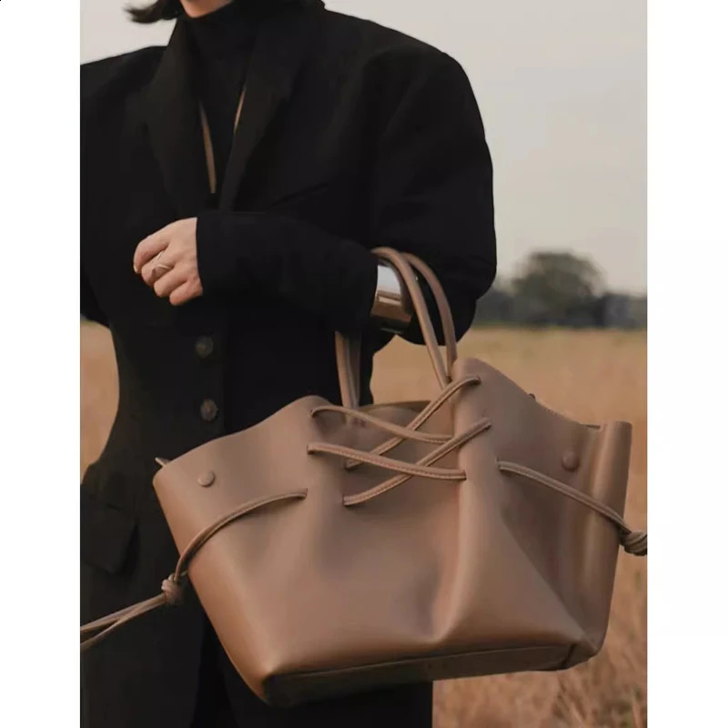 Great travel handbag genuine cowhide urious French Criss rope decoration elegant shopping bag for women 240902 47e7 4