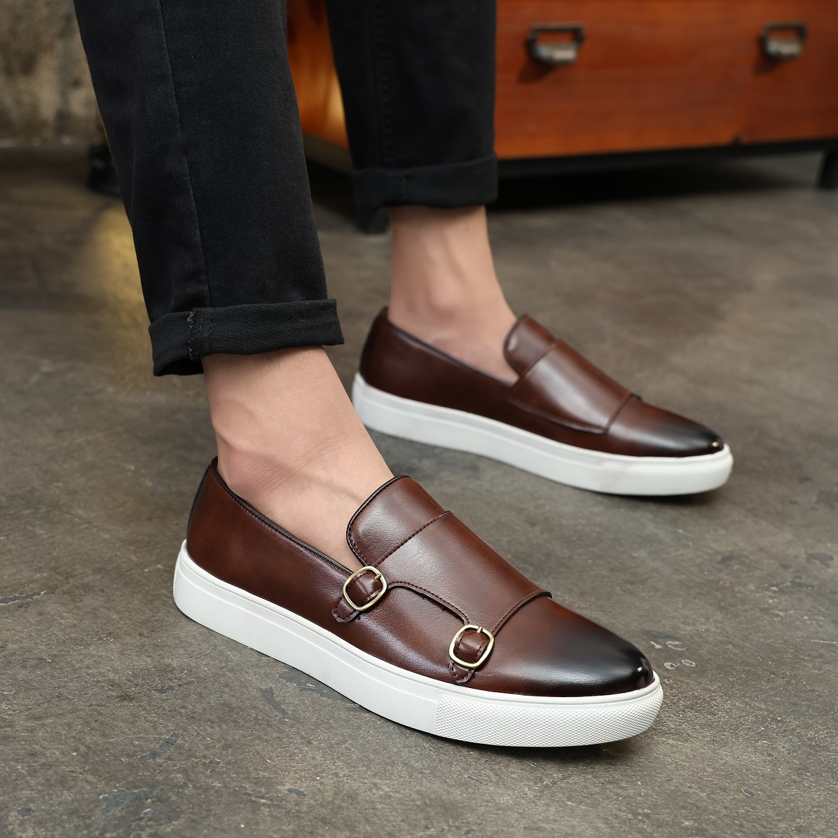 Men's Casual Fashion Leather Shoes Men Classic British Style Monk Loafers Mens Slip-on Outdoor Flats Driving Shoe