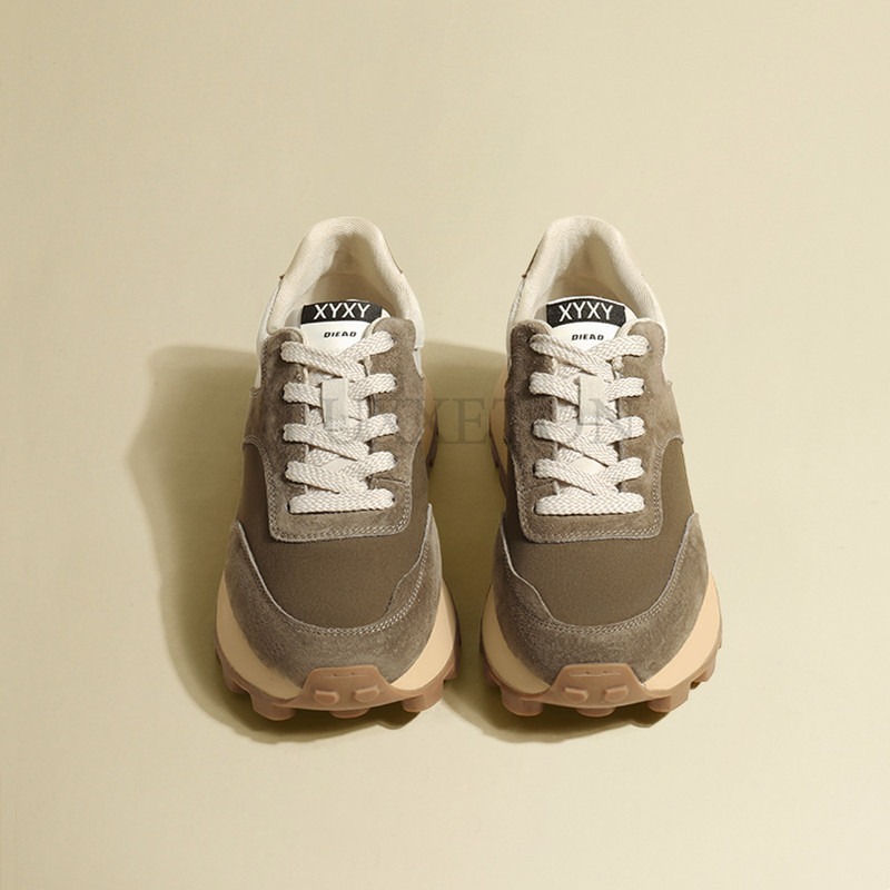 Non-Slip Women's Sports Shoes for Casual Walking and Tennis in Black 4