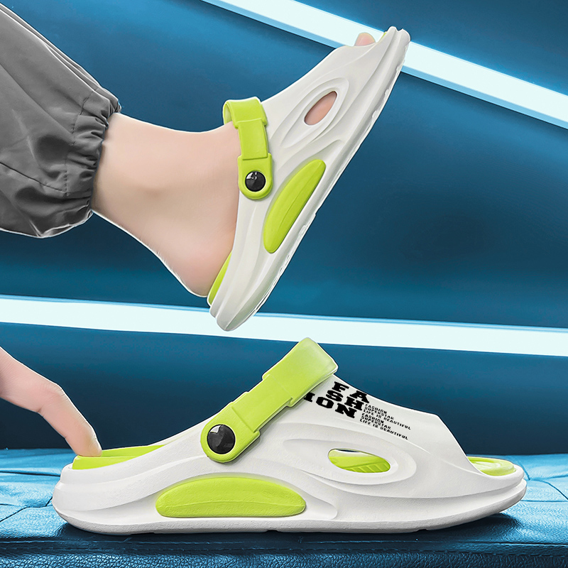 2024 New Men's Sandals Beach Outdoor Slippers Comfortable Slides Beach Clogs Men Casual Shoes Garden Shoes Men Women Slippers