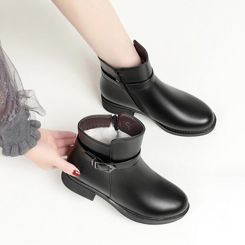 AIYUQI Winter Boots Mother Shoes Large Size Wool Mid-heel Thick Wool Ladies Short Boots Non-slip Female Snow Boots