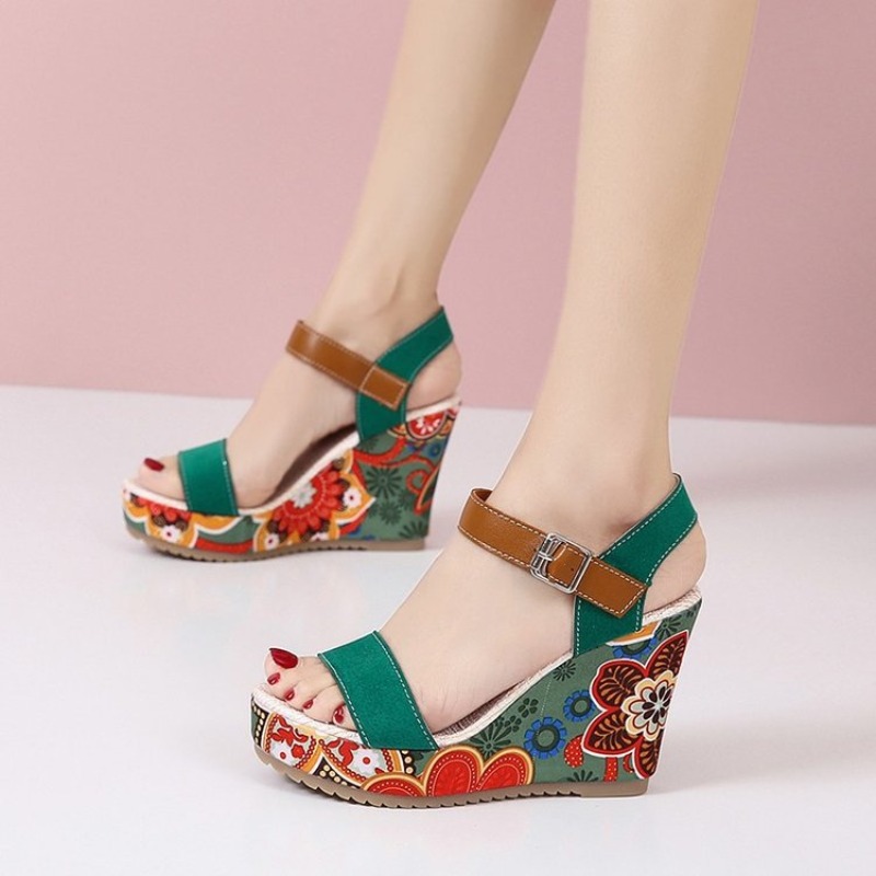 Women's Summer Wedge Sandals: Ethnic Print, Comfy Platform Sandals for Ladies