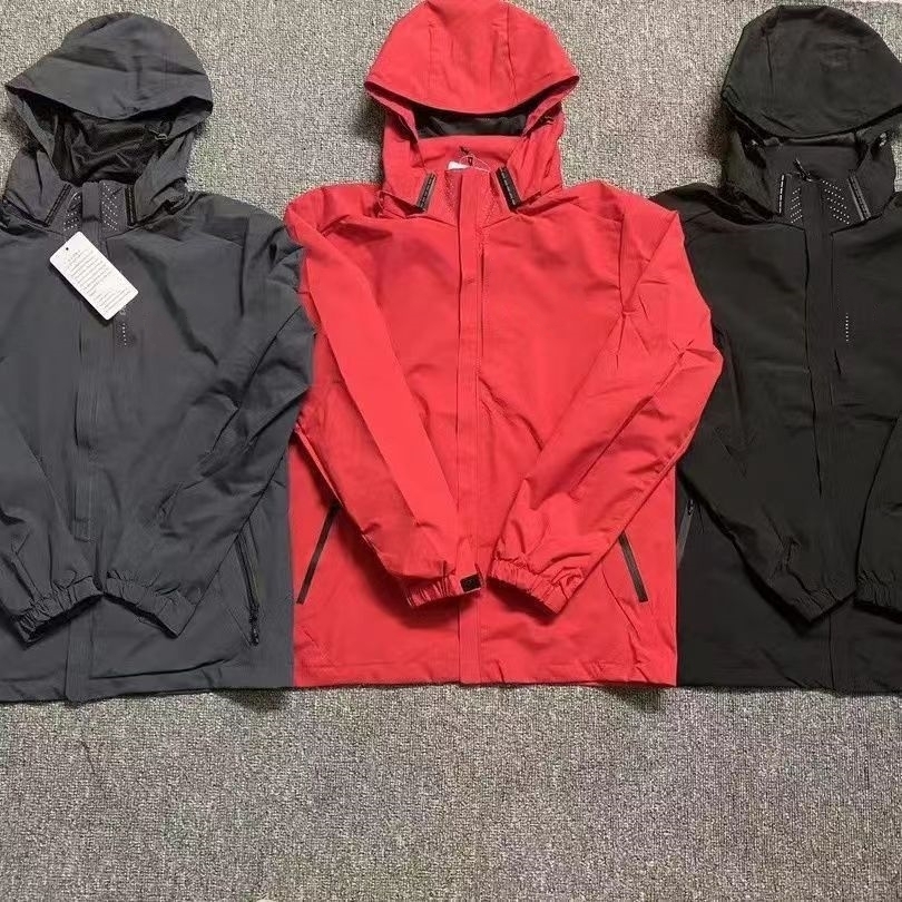 Designer mens hooded jackets tech waterproof spring jacket hoodie windbreaker windproof outerwear sun protection stormsuit outdoor sports coats hiking clothing