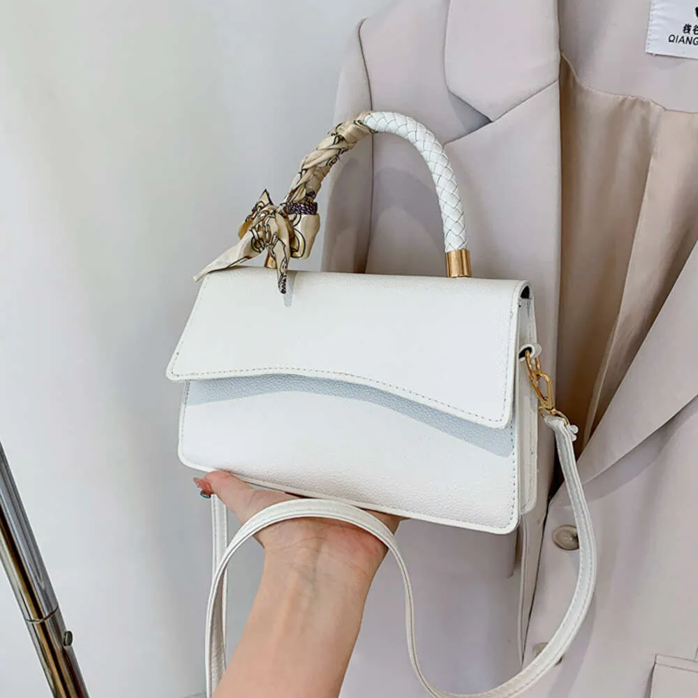 Women Bag Leisure Crossbody Bag Shoulder bag Fashion Stylish Versatile Classic design Natural style Minimalist style Free shipping