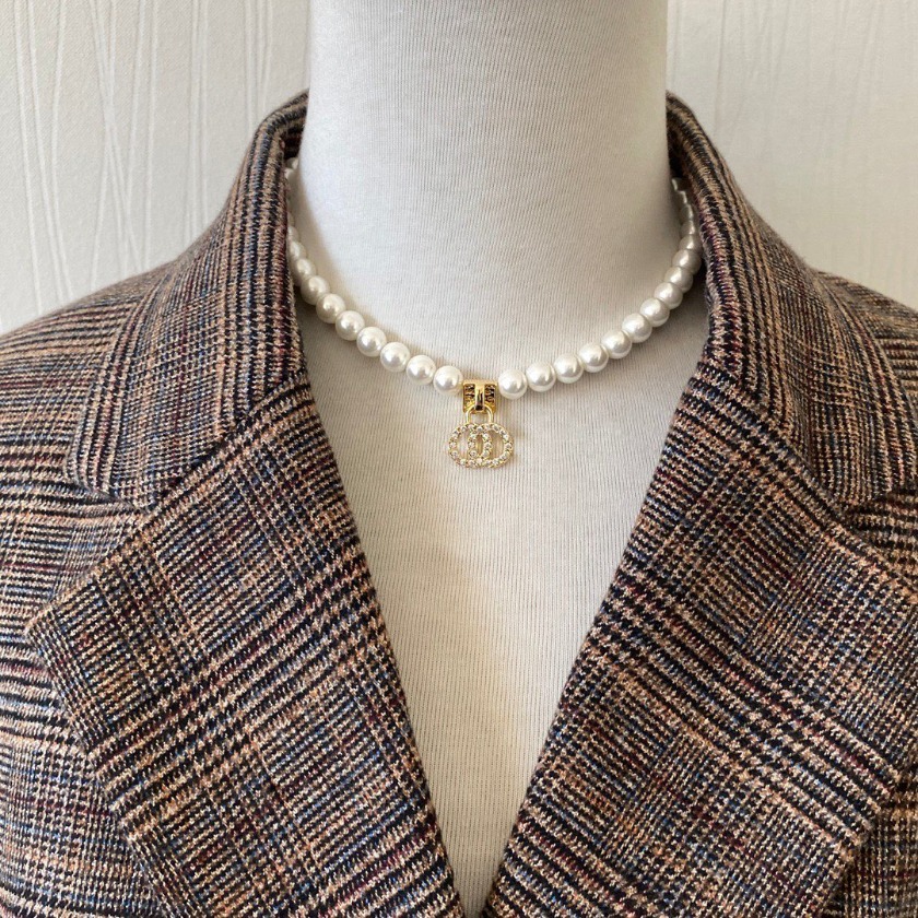 Pearl Chain Necklace New Designer Jewelry Long Chains Luxury Gift Pendant Charm Necklaces Autumn Fashion Style Love Necklace With Box