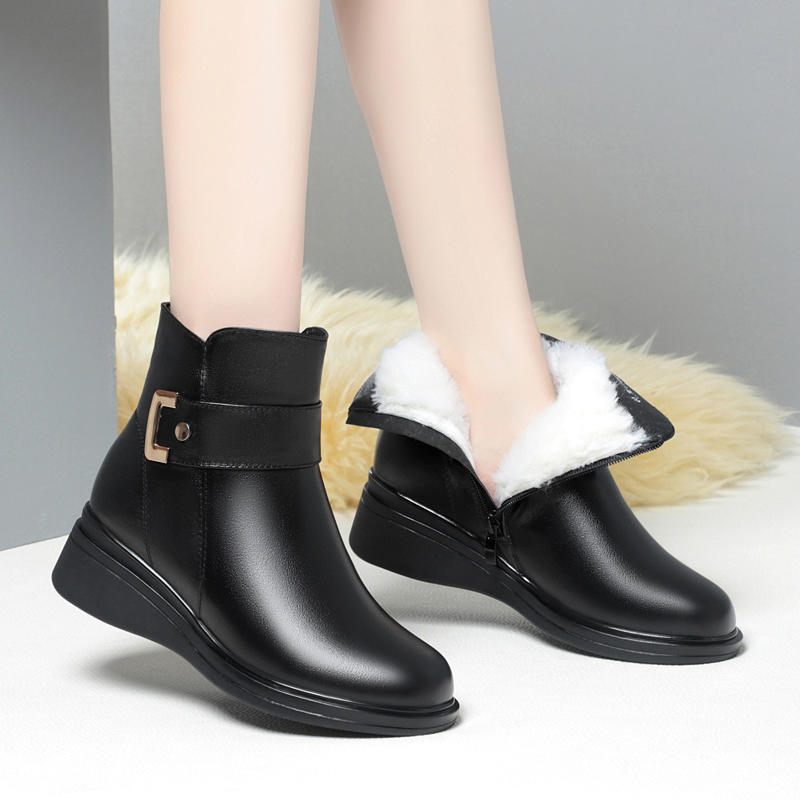AIYUQI Women Snow Boots 2024 Winter New Genuine Leather Casual Marton Boots Women Wedge Heel Large Size Non Slip Mom Boots