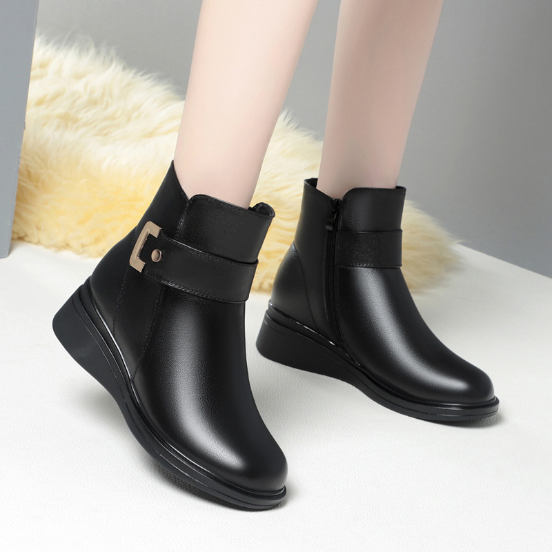 AIYUQI Women Snow Boots 2024 Winter New Genuine Leather Casual Marton Boots Women Wedge Heel Large Size Non Slip Mom Boots