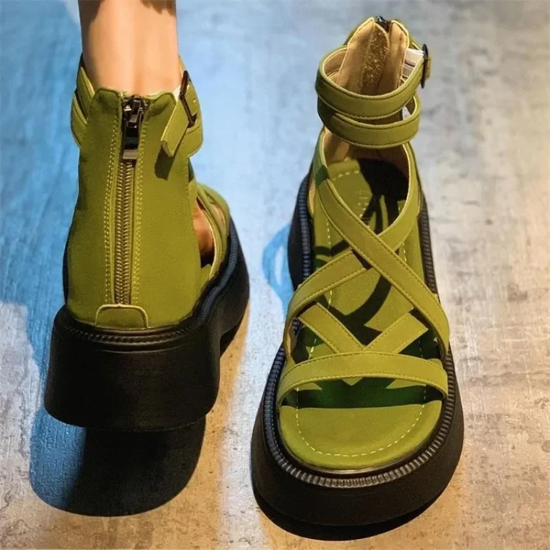 2024 Roman Flat Shoes Women's Designer Hick Heel Women Sandals Fashion Casual Sandals New Hollow Open Toe Shoes Female Summer