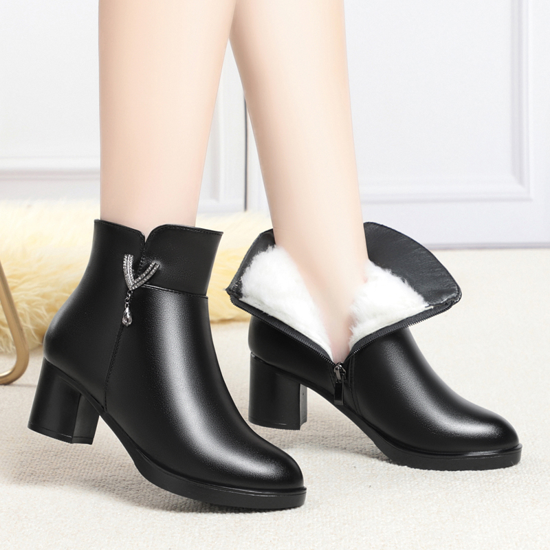 AIYUQI Women's Dress Boots Winter 2024 New Style New Wool Warm Women's Ankle Boots Large Size Women's Short Shoes