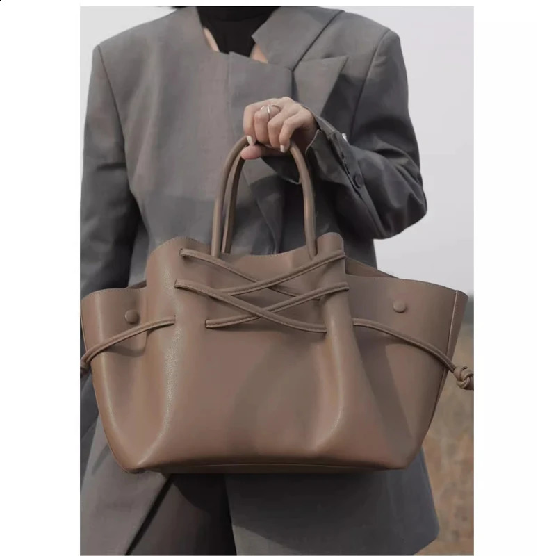 Great travel handbag genuine cowhide urious French Criss rope decoration elegant shopping bag for women 240902 47e7 4