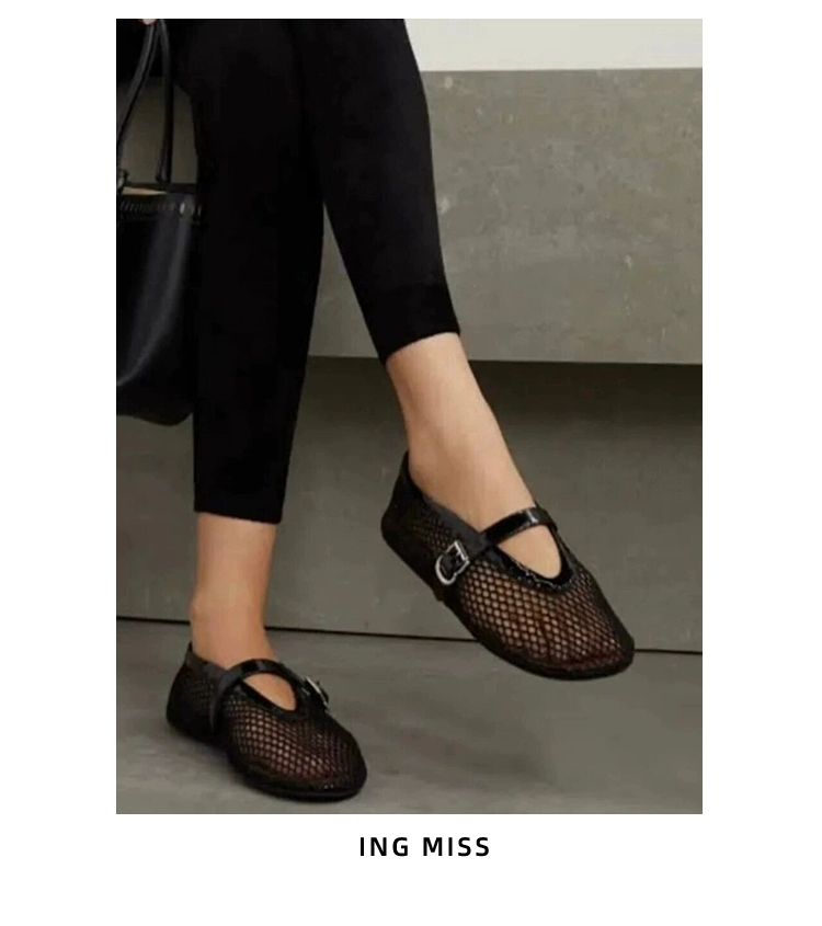 New Black Beach Shoes Comfort Retro Female Flat Shoes Summer Mesh Hollow Sandals Women Flats Shallow Plus Size 42 Luxury Sandals