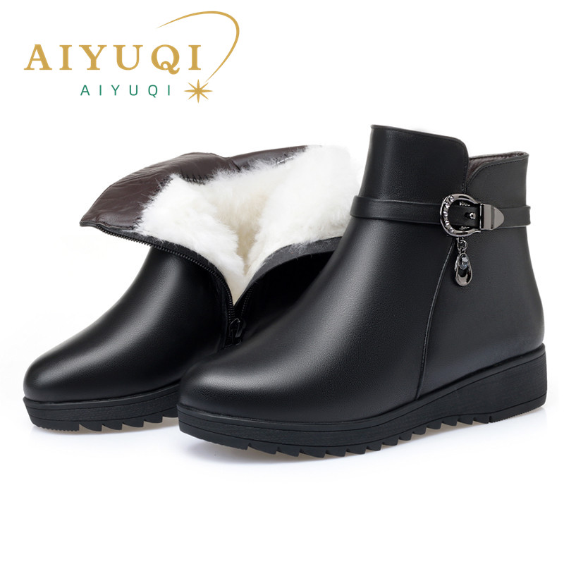Snow Boots Women Winter New Mother Flat Women's Booties Warm Non-slip Wedges Thick Wool Large Size Mom Boots