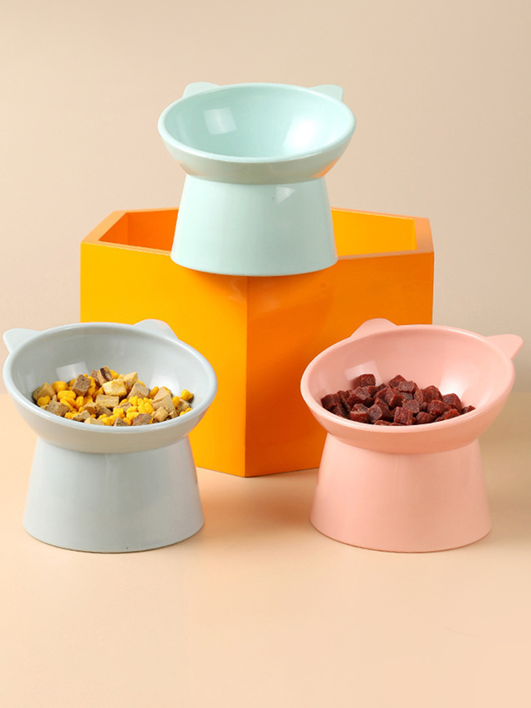 Tilted Cat Food Bowl Cat Food Dish Ergonomic Raised Cat Food Bowl Anti Vomiting Plastic Feeding Bowl for Flat- Faced Cats