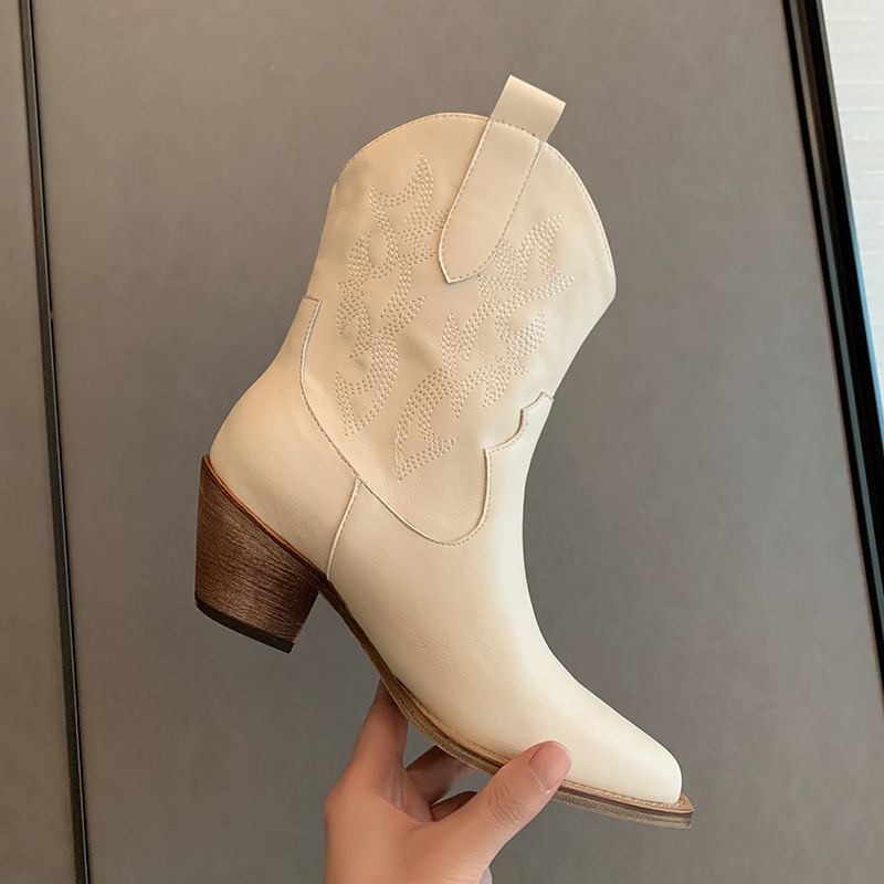 Western AIYUQI cowboy sleeve pointed toe short thick heel large size women's ankle boots 53d0