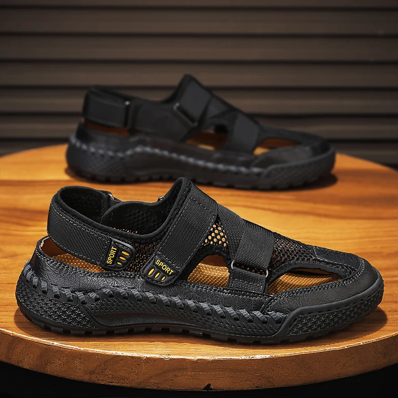 Breathable Men Shoes Hollow Out Sandals Men Handmade Outdoor Beach Close Toe Non Slip Flats Indoor Slippers Mesh Casual Shoes