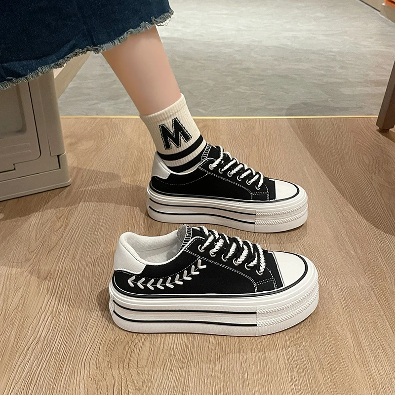 Women Platform Canvas Shoes Height Increasing Chunky Sneakers for Youth Girls Outdoor Trainers Female Ladies Thick Sole Footwear