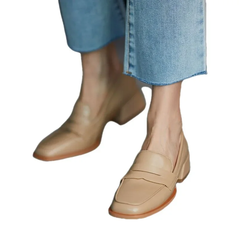 Shoes for Woman Low Heel Elegant Women's Summer Footwear Black Loafers Normal Leather Casual Square Toe with Discount Chic2024