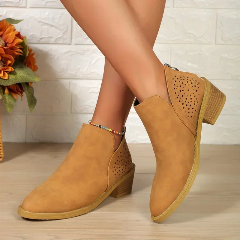 British Women Pointed Toe Thick Heels Female Fashion Short Hollow Designer Platform Ankle Boots 2024 4b43