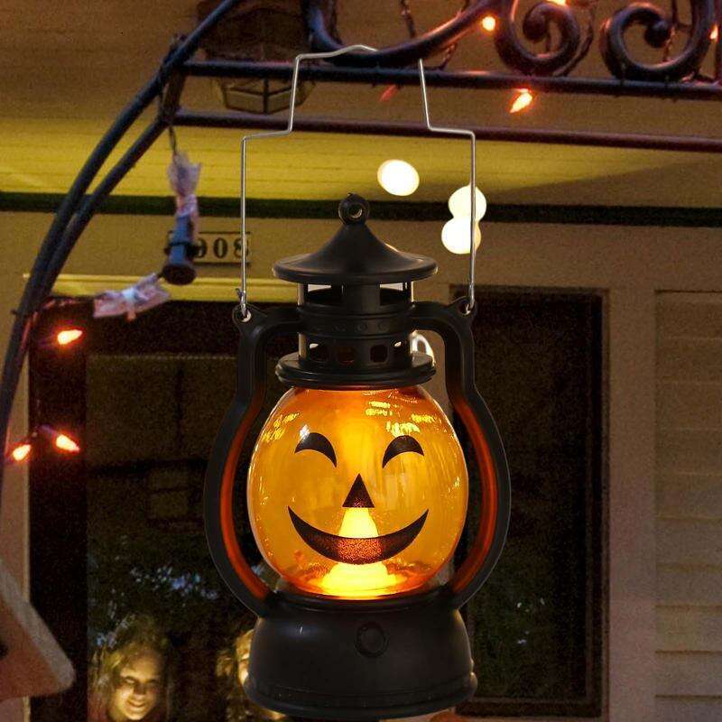 2024 New Halloween LED Retro Lantern Battery Operated Flickering Pumpkin Lanterns For Garden Landscape Decoration