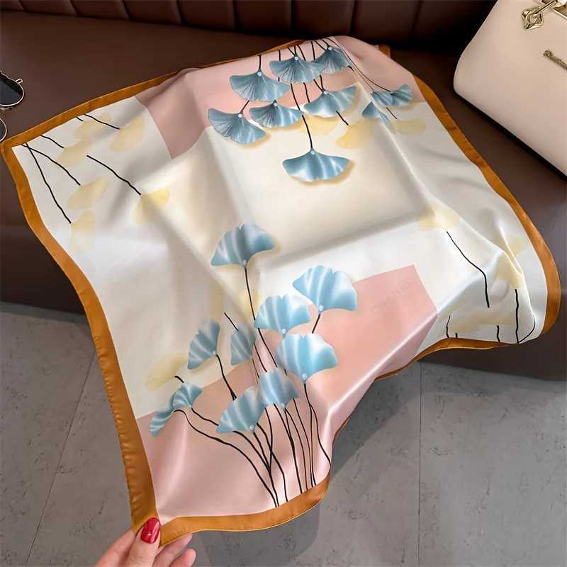 Silk satin hair scarf with hand print Fem Bandana small neck muffler headscarf for women 70 * 70cm square shawl X250319