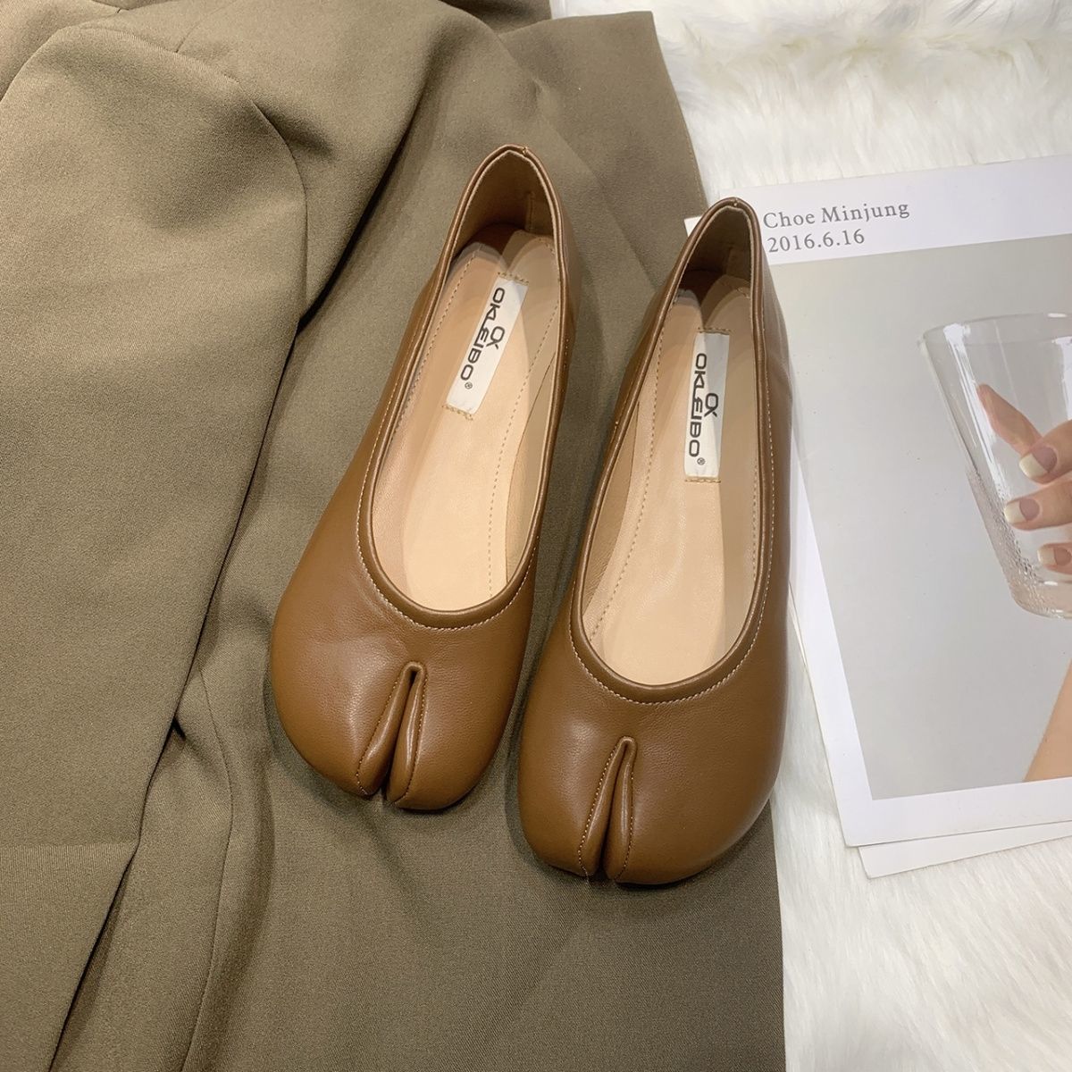 Women's Summer Footwear Yellow Shoes for Woman 2024 Cute Moccasins Red Kawaii Normal Leather Casual Wholesale Non Slip on Sale A