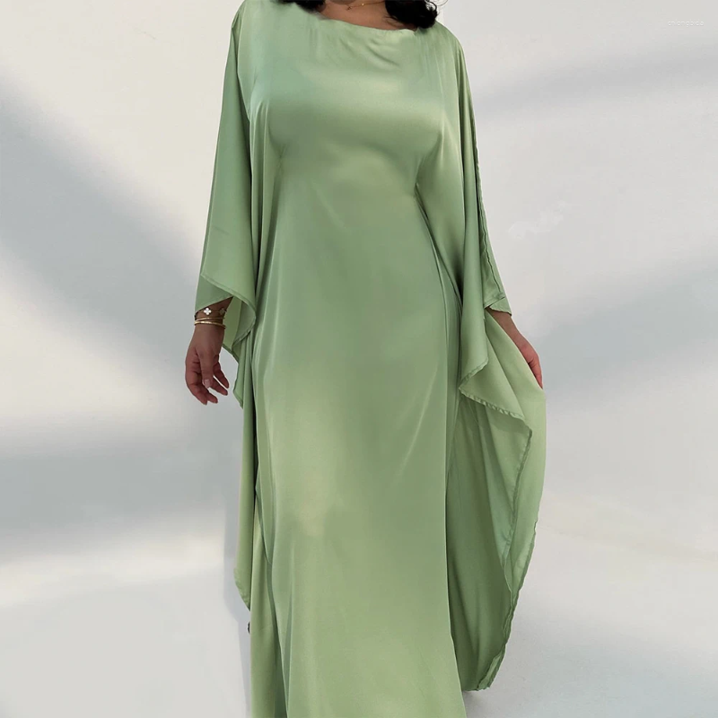 Ethnic Clothing Comfortable Classic Abaya 2024 Islamic Satin Fabric Batwing Kaftan Women's Dresses Modest Women Muslim Dress