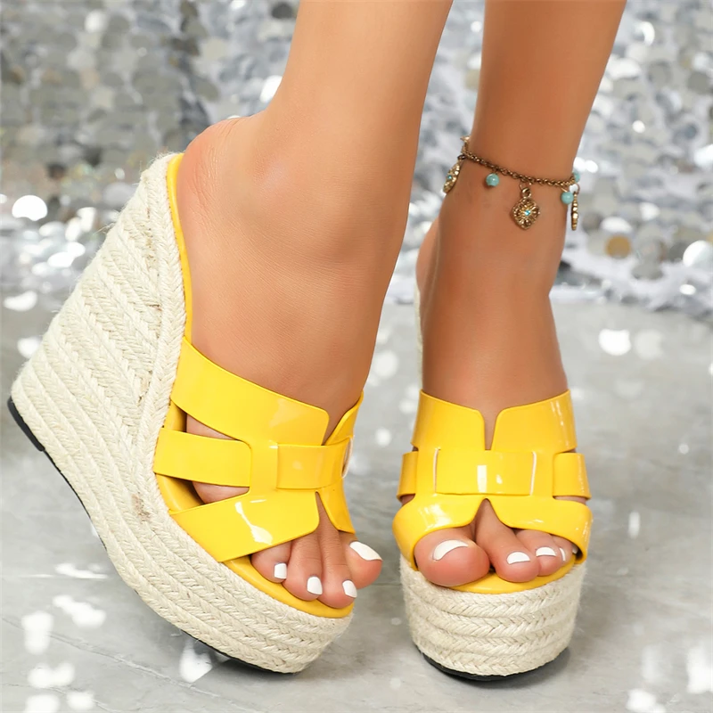 Eilyken High Quality Open Toe Patent Leather Platform Wedges Woman Slippers Sandals Fashion Thick Bottom Slides Shoes dh1102963094