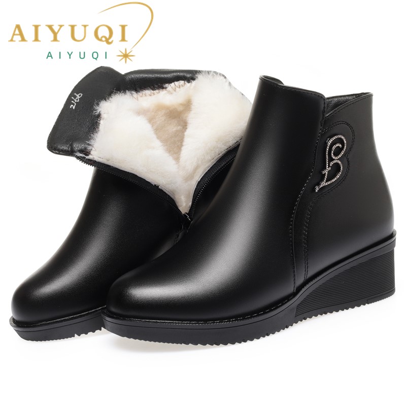 AIYUQI Women Snow Boots Wedge 2024 New Large Size Genuine Leather Mom Winter Boots Wool Mid Heel Casual Ladies Short Boots