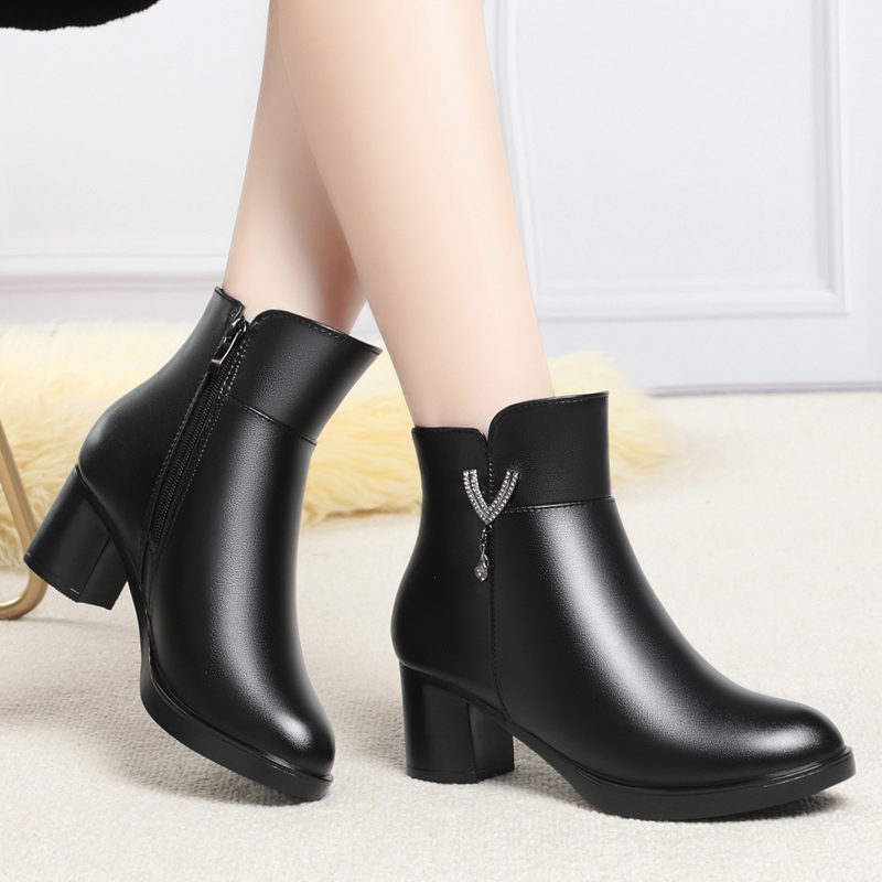 AIYUQI Women's Dress Boots Winter 2024 New Style New Wool Warm Women's Ankle Boots Large Size Women's Short Shoes