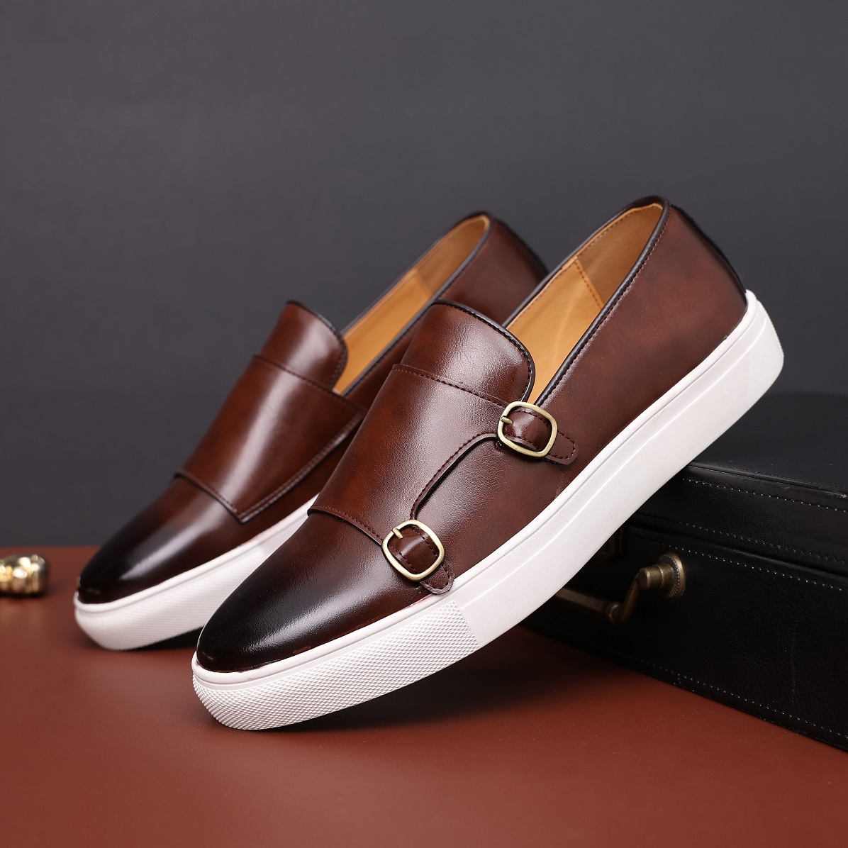 Men's Casual Fashion Leather Shoes Men Classic British Style Monk Loafers Mens Slip-on Outdoor Flats Driving Shoe