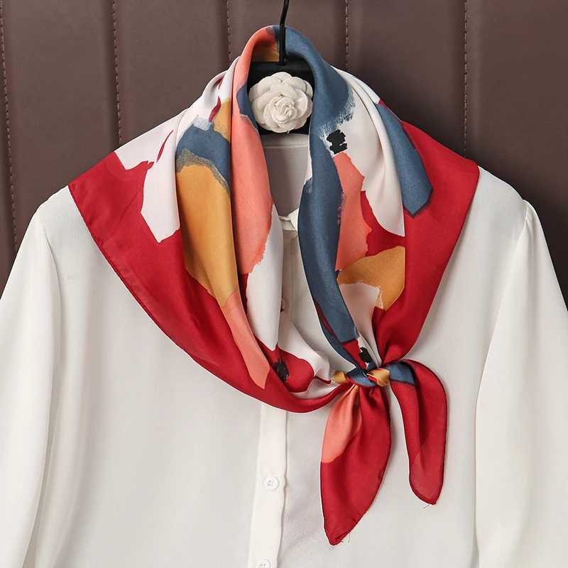 70x70cm 2023 Fashion Luxury Satin Shawl Square Scarf Tie Packaging Collar Scarf Womens Band Bandana Foard X250319