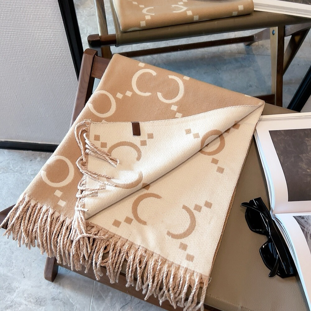 Designer scarf New women Fashion luxury Basic style Winter cashmere Soft scarfs Plaid warmth cape high Quality gift