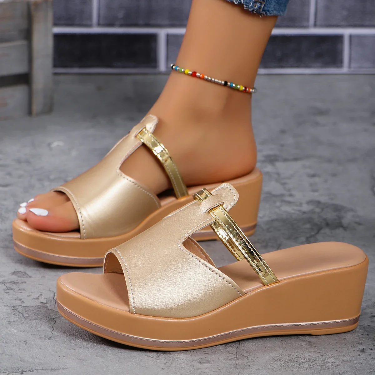 2025 new Summer Womens Casual Beach Thick-soled Slippers Wedge Heel Non-slip Sandals Fashionable Open Toe Women's Shoes Plus Size 43 266b