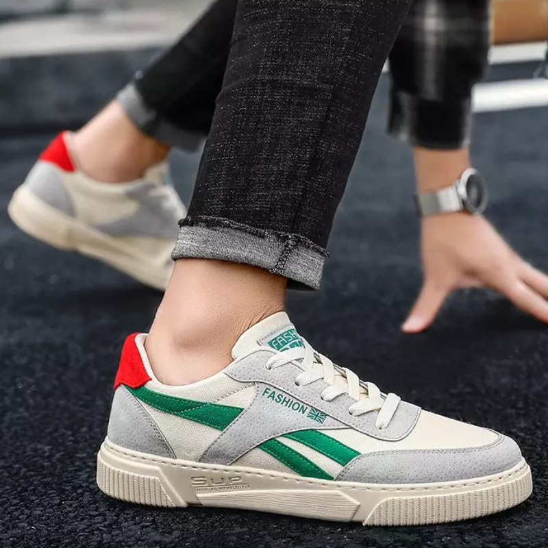 Spring New Men's Casual Shoes Outdoor Walking Men Canvas Shoes Designer Fashion Flat Sneakers Breathable Lace Up Men Tenis Shoe