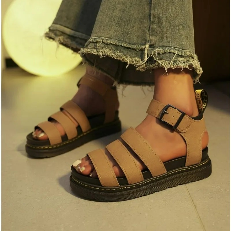 New Summer Classic Leather Sandals Ladies Roman Buckle Open Toe Beach Shoes Thick Bottom Leather Fish Mouth Trifle Sandals
