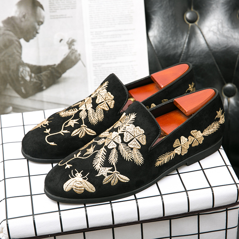 2025 new Fashion Men Embroidery Party Wedding Loafers Moccasins Men's Casual Shoes Slip-on Mens Light Comfortable Driving Outdoor Flats 4907 