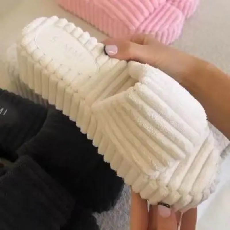 Women's new style luxury brand summer large size thick soles towel plush slips women's fashion open-to-e home slippers