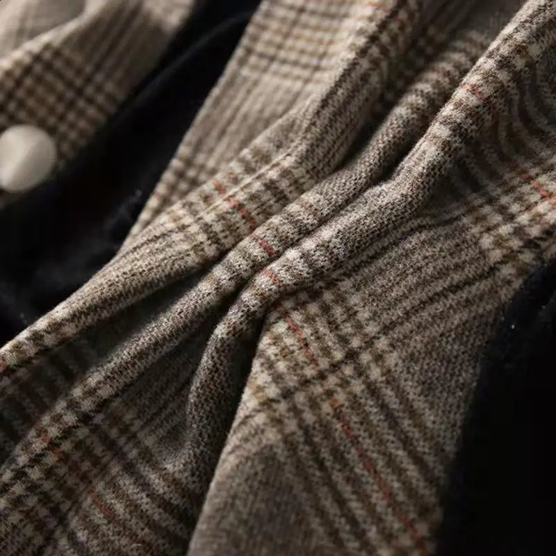 Woolen coat Women loose vintage plaid Western-style French cape coat in autumn and winter casual coat female tops 240830