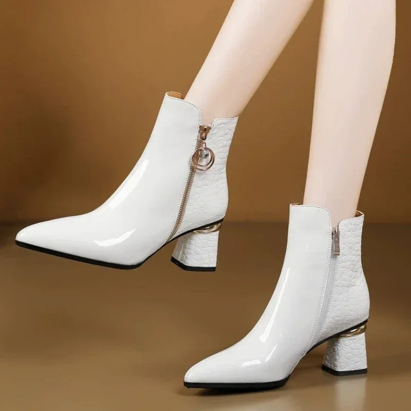 Short Shiny Boots Women New Winter British Fashion Comfortable High Heels Banquet Wedding Casual Shoes Lightweight 15d5