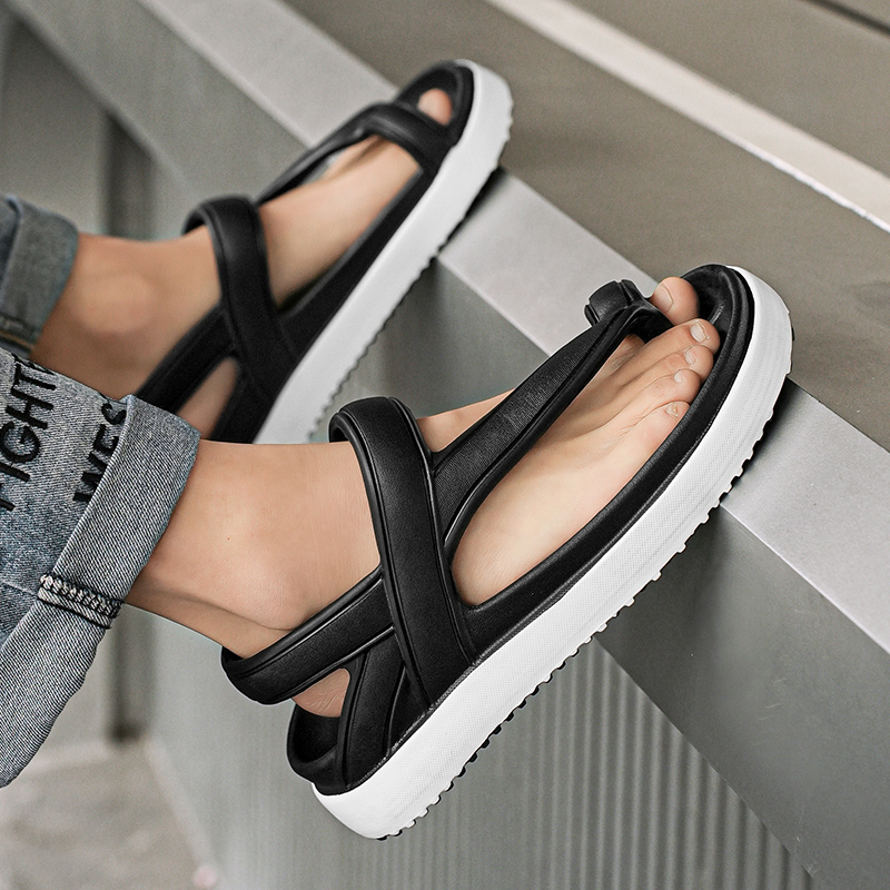 Fashion New Men's Outdoor Flats Sandals Slippers Beach Clogs Summer Men Soft Flip-flops Garden Shoes Non-slip Men Beach Sandals