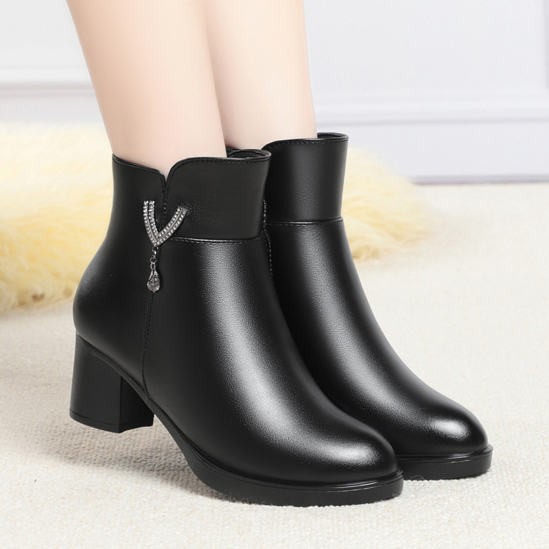 AIYUQI Women's Dress Boots Winter 2024 New Style New Wool Warm Women's Ankle Boots Large Size Women's Short Shoes